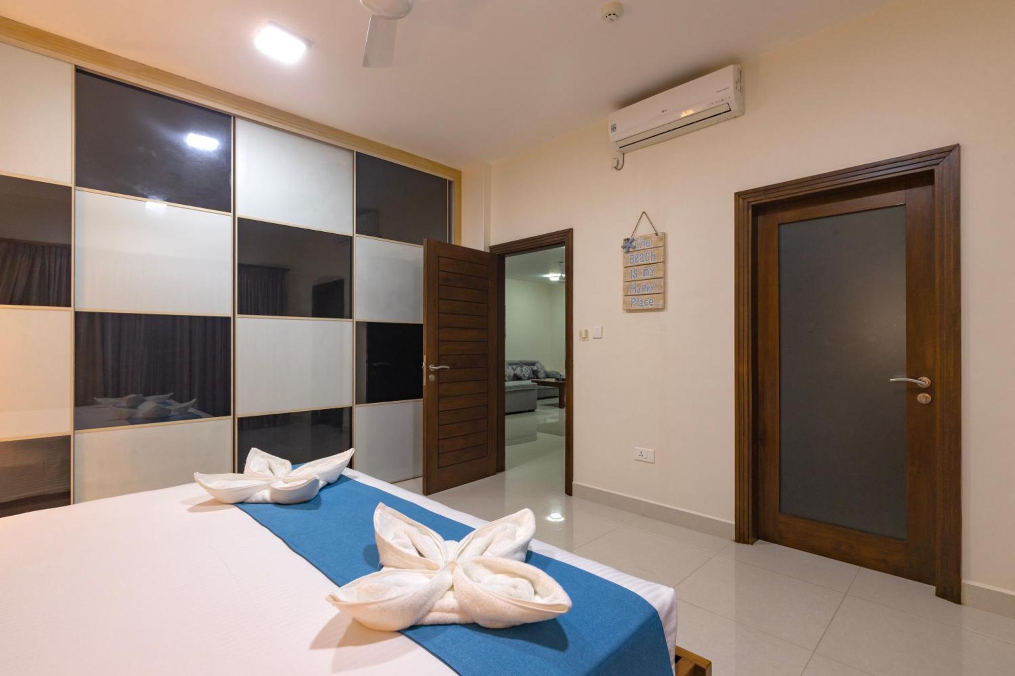Sahaj Holiday Apartments Baie Sainte Anne Buitenkant foto